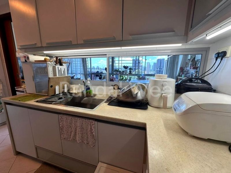 3 Bed Condo for Rent in  One Fort - Image 5